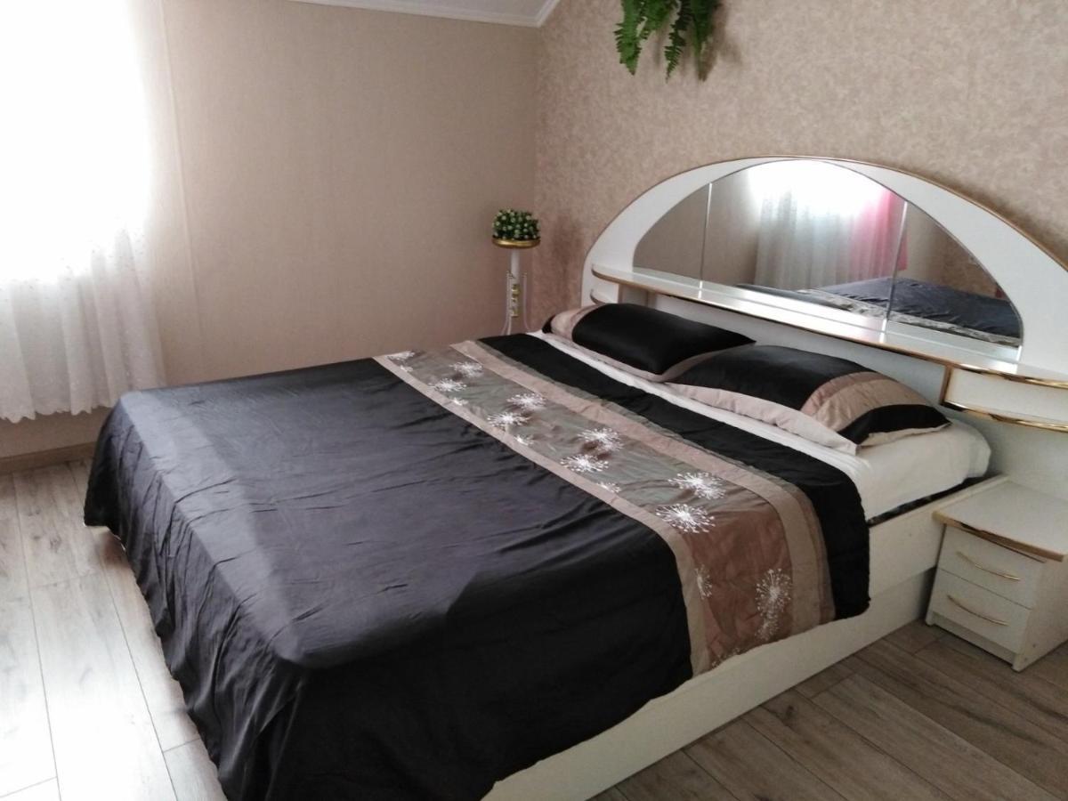 Apartament On Komarova 29 Вулиця Комарова 29 Kropyvnytskyi Exterior foto
